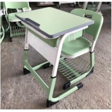 学生课桌椅